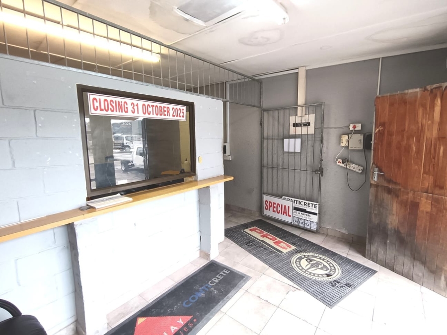 To Let Commercial Property for Rent in Cotswold Eastern Cape